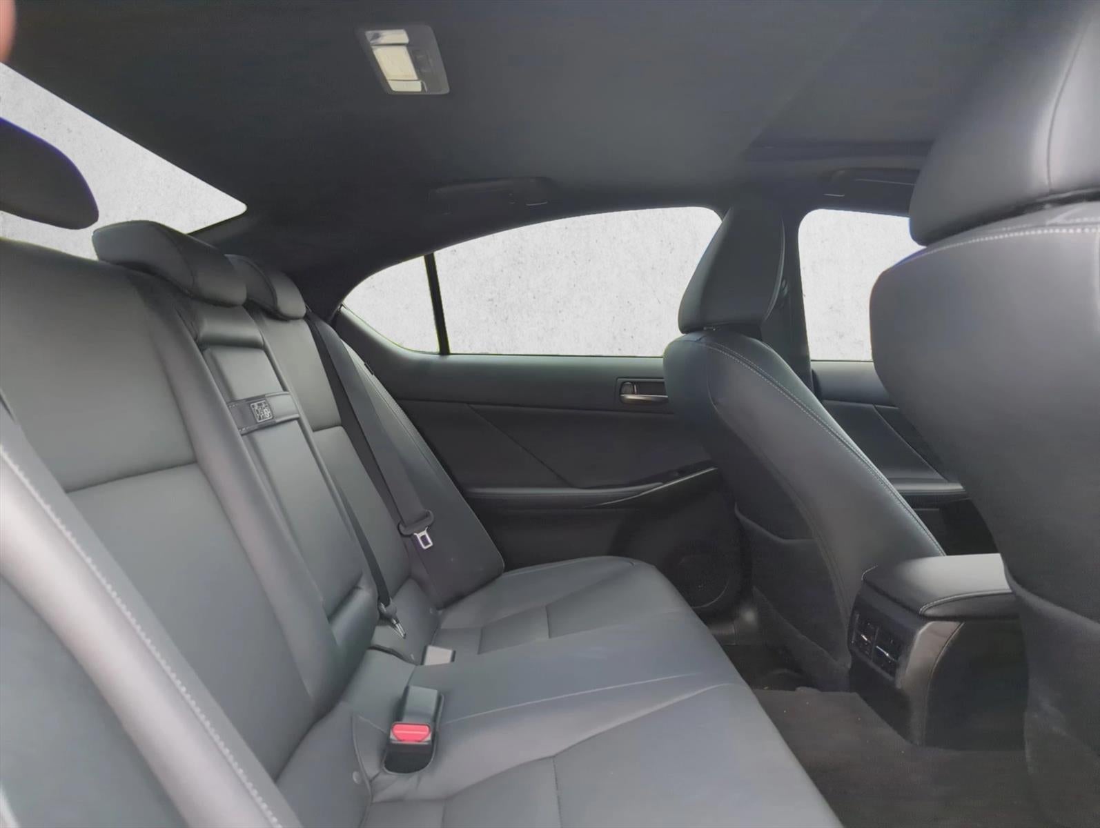 2025 Lexus IS 350 F SPORT Design RWD