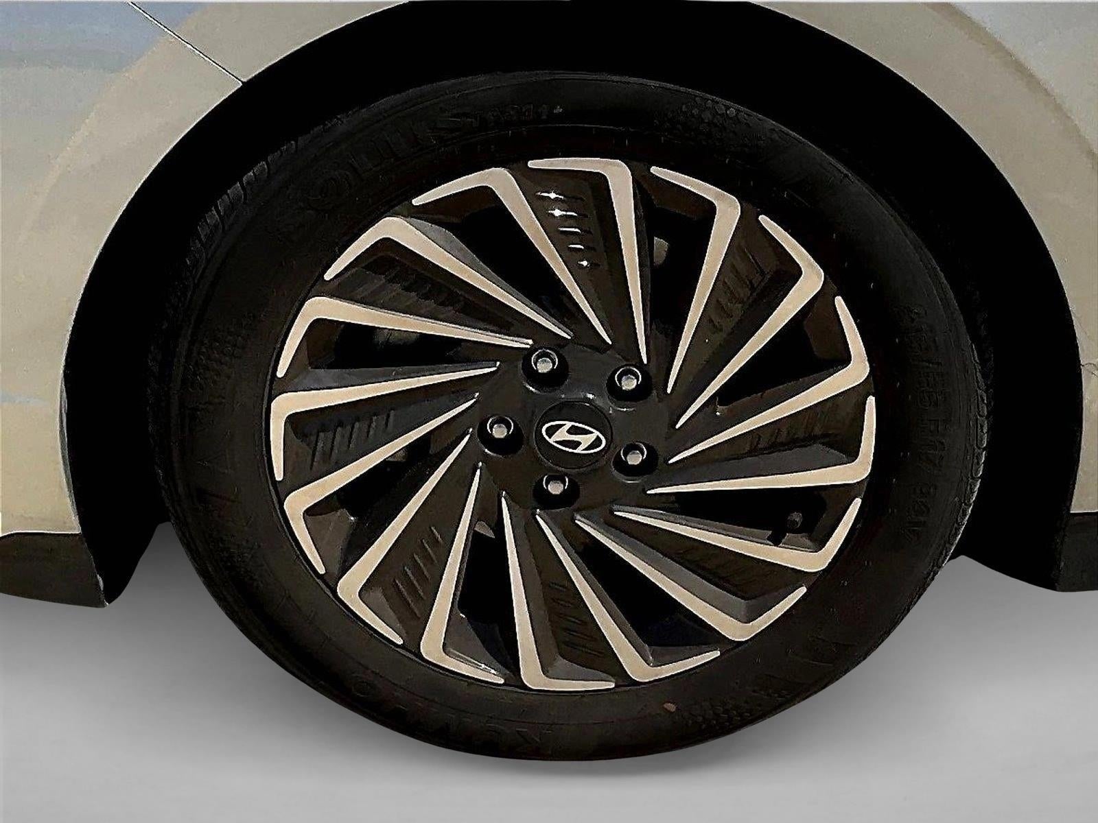 2024 Hyundai SONATA Hybrid SEL 2.0L