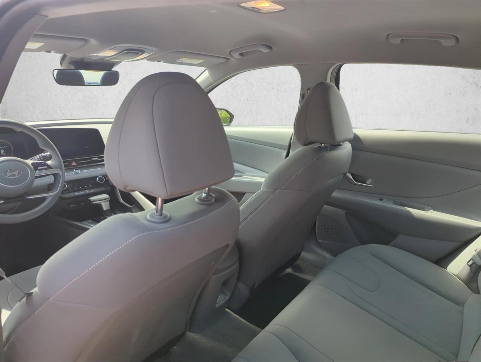2024 Hyundai ELANTRA SEL IVT