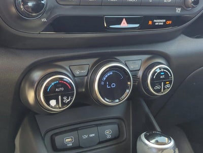 2023 Hyundai VENUE SEL IVT