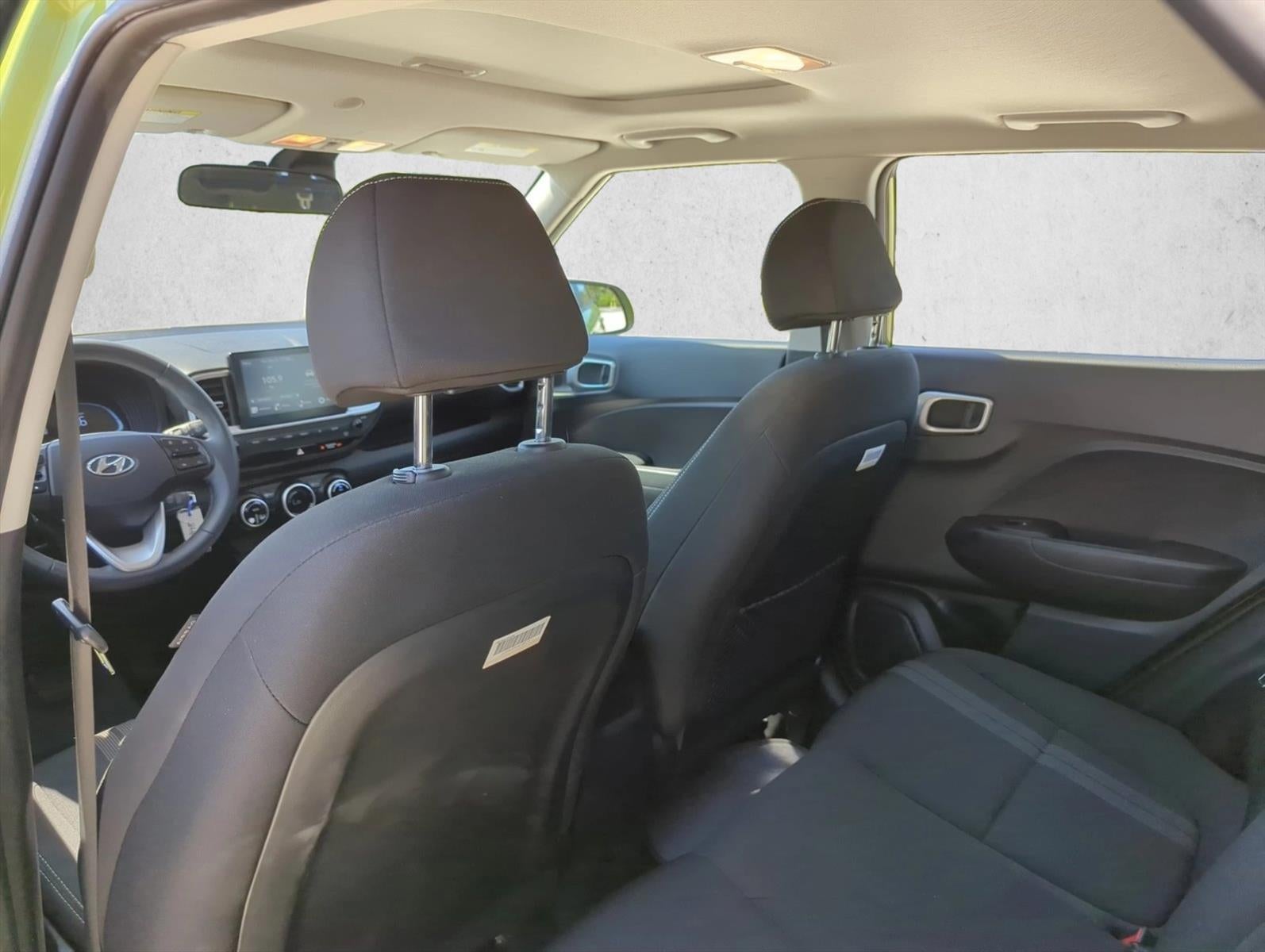 2023 Hyundai VENUE SEL IVT