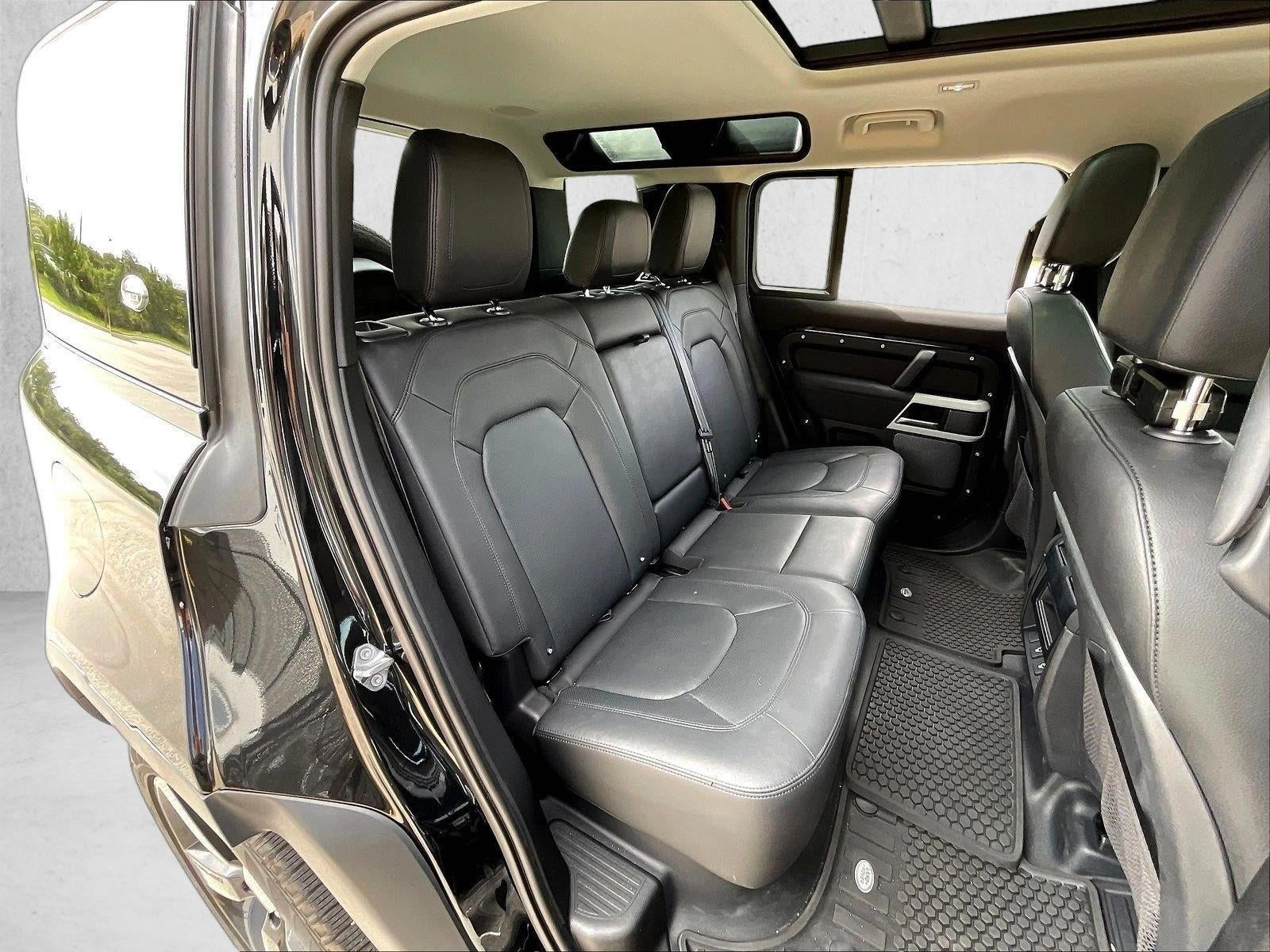 2023 Land Rover Defender 110 SE AWD