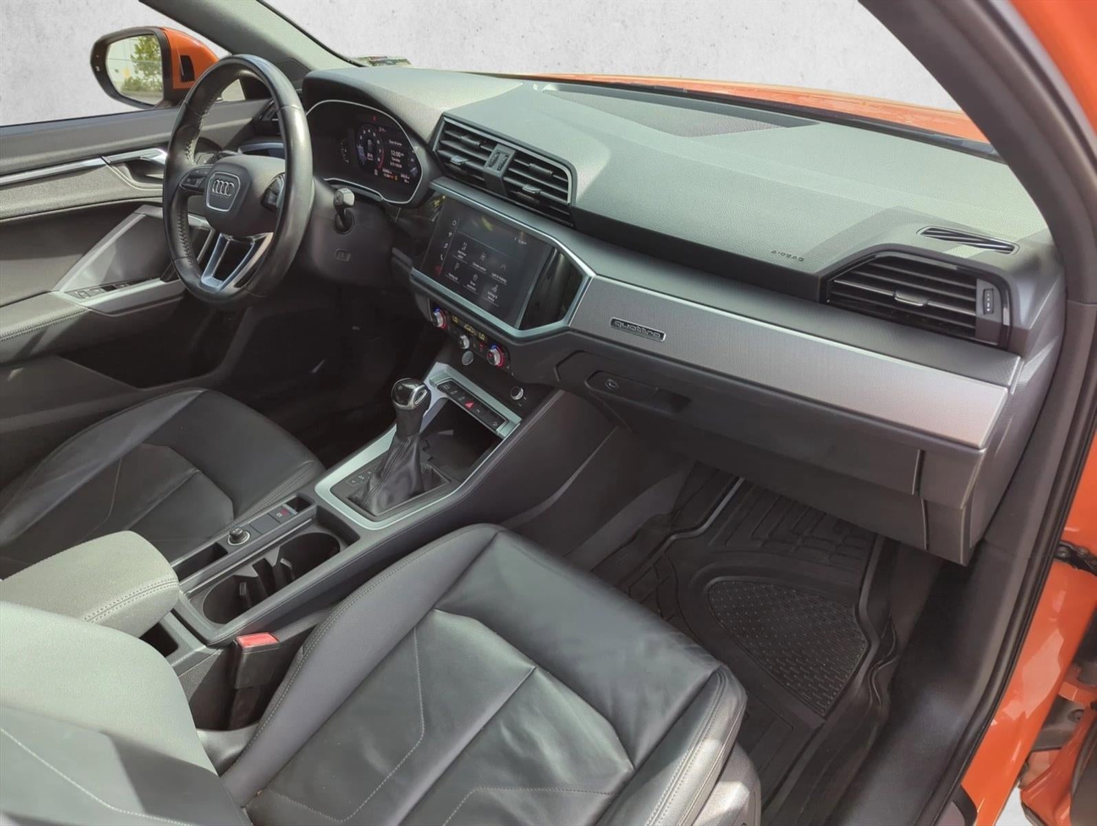 2020 Audi Q3 S line Premium Plus 45 TFSI quattro