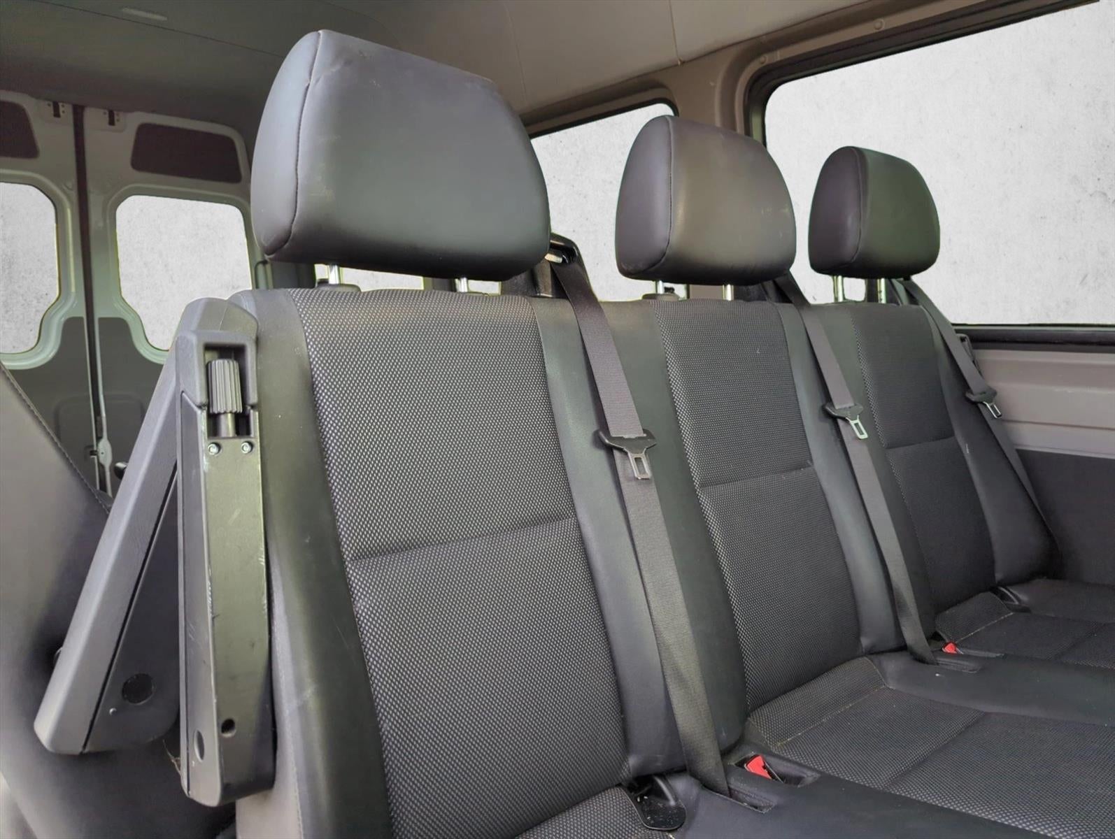 2018 Mercedes-Benz Sprinter Passenger Van 2500 High Roof V6 170" RWD