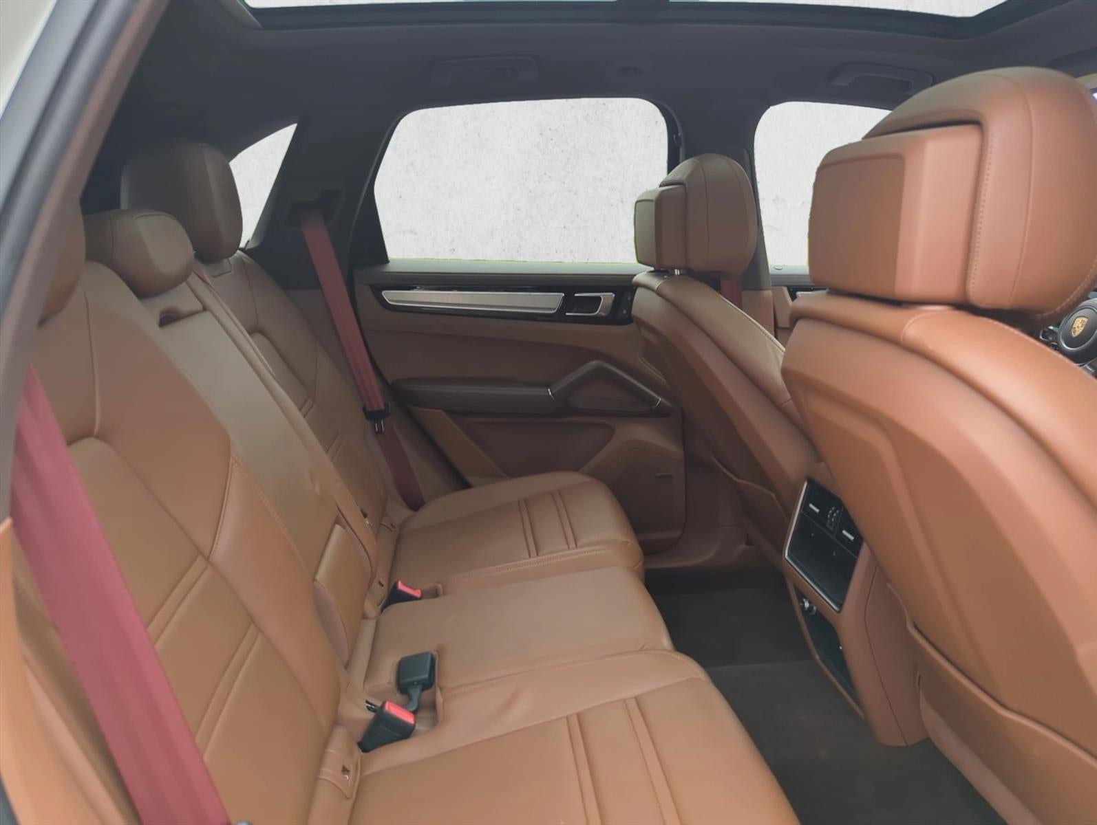 2023 Porsche Cayenne AWD