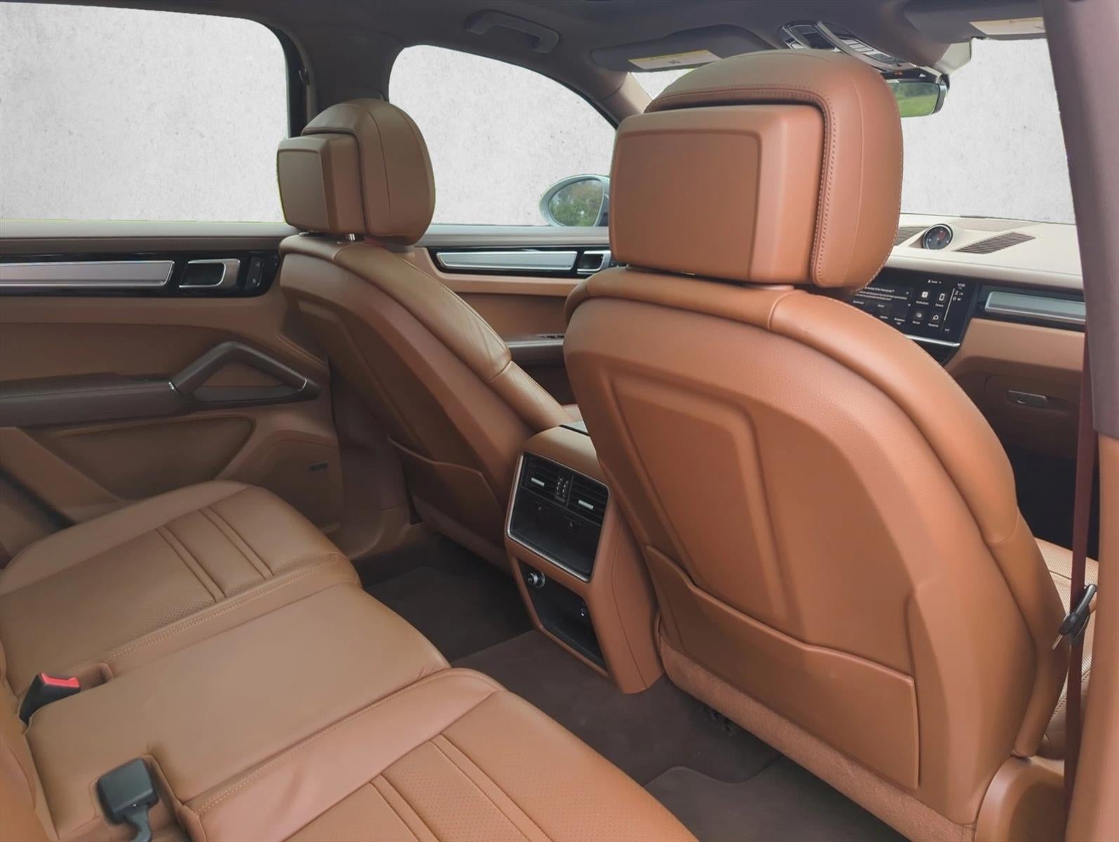 2023 Porsche Cayenne AWD