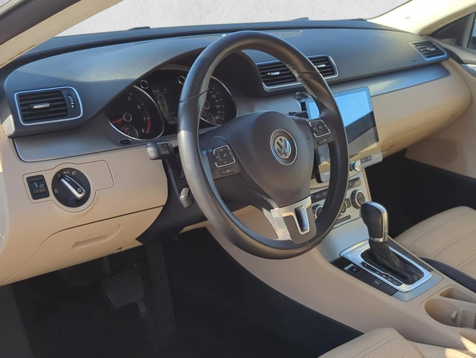 2013 Volkswagen CC 4dr Sdn Lux PZEV