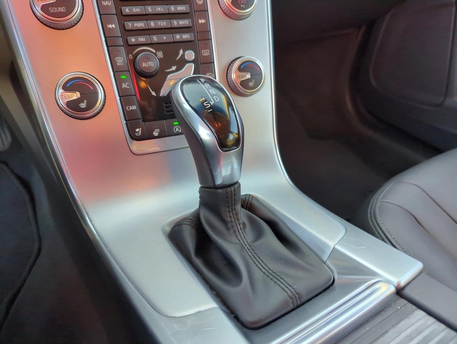 2018 Volvo V60 Cross Country T5 AWD