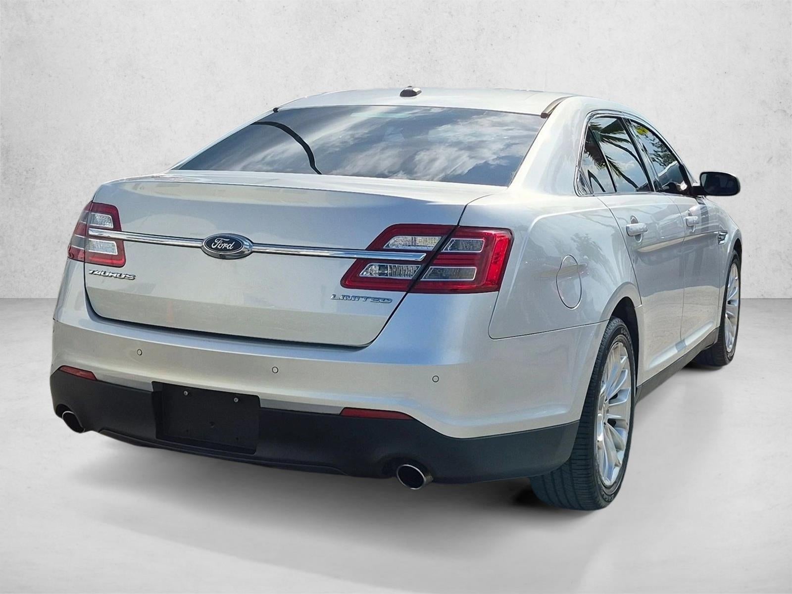 2017 Ford Taurus Limited FWD