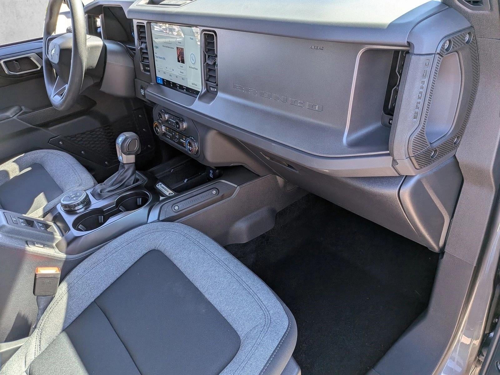 2025 Ford Bronco Base 4 Door 4x4