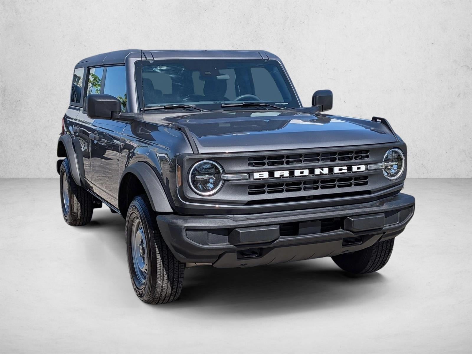 2025 Ford Bronco Base 4 Door 4x4