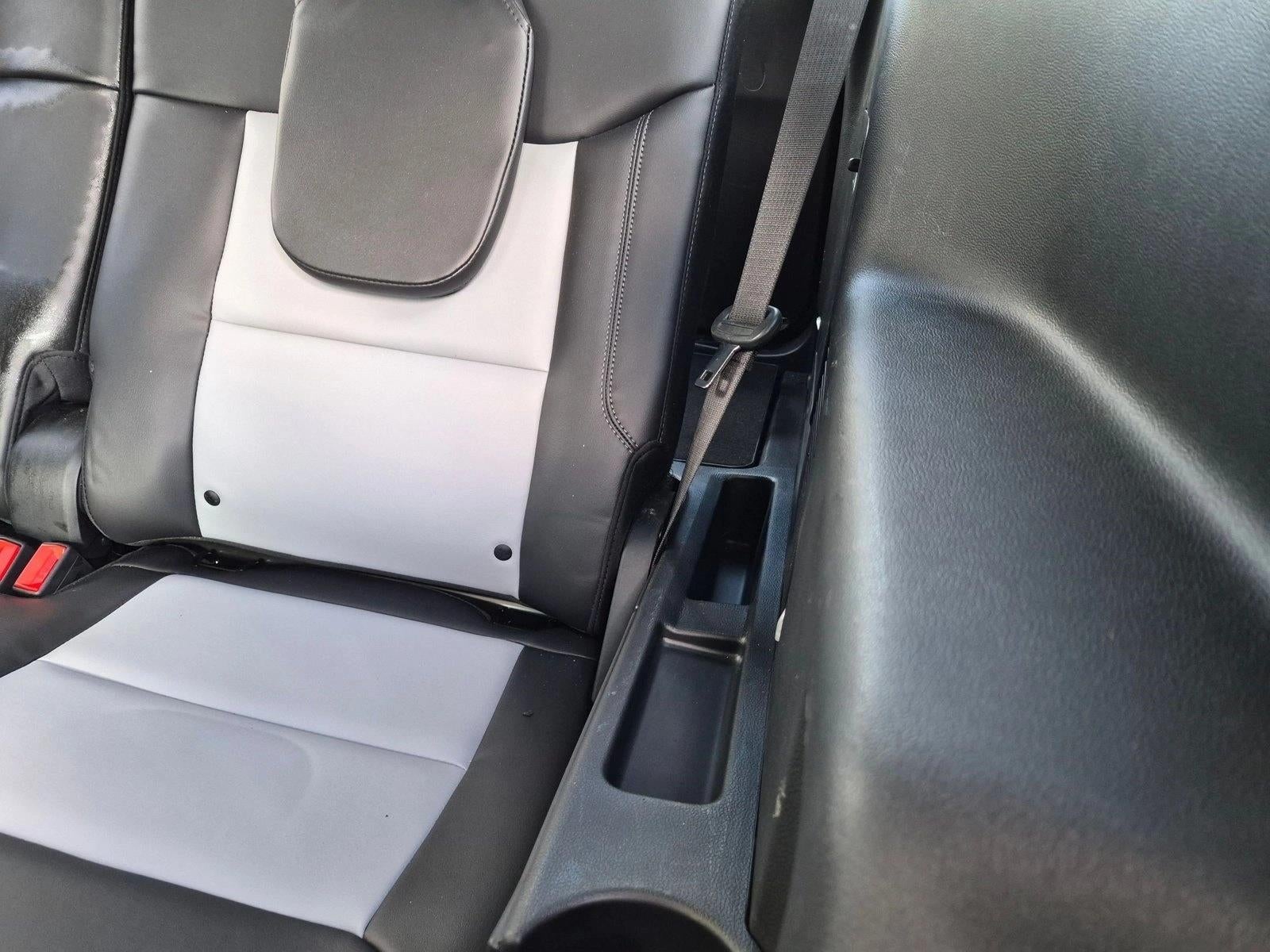 2023 Ford Explorer XLT RWD