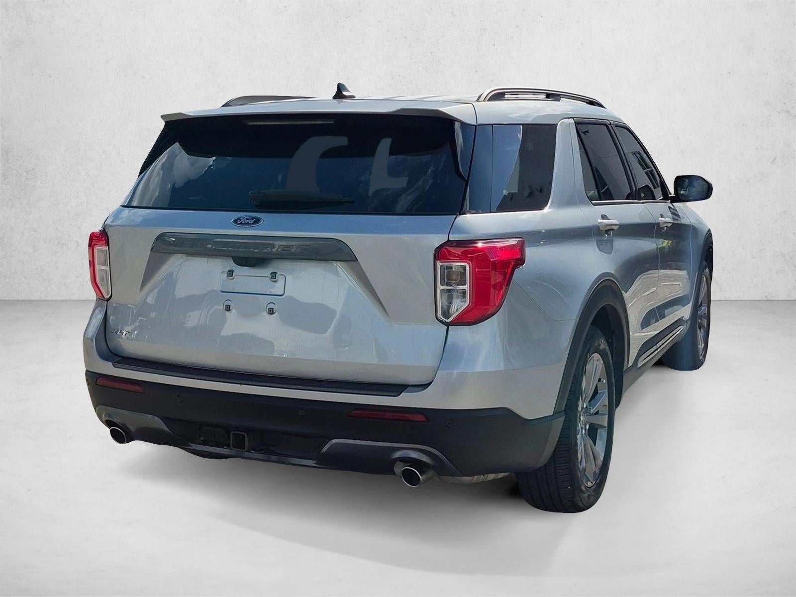 2023 Ford Explorer XLT RWD