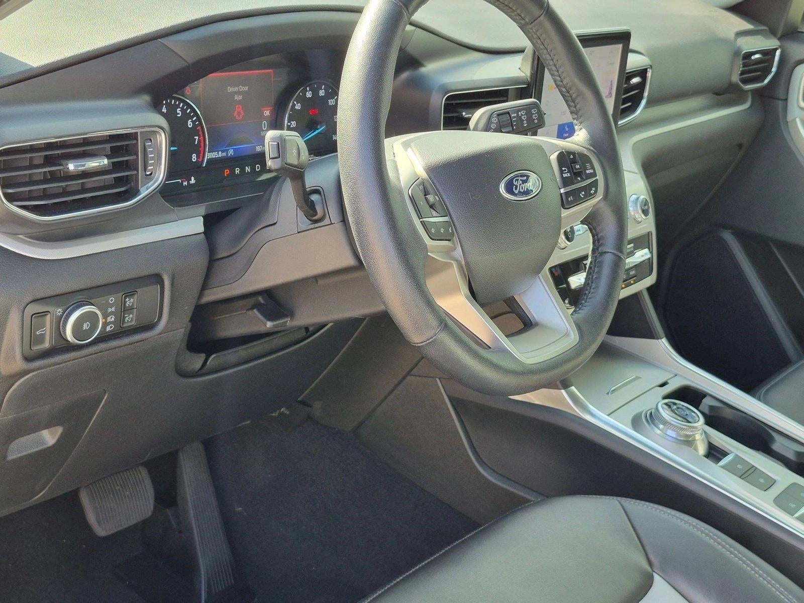 2023 Ford Explorer XLT RWD