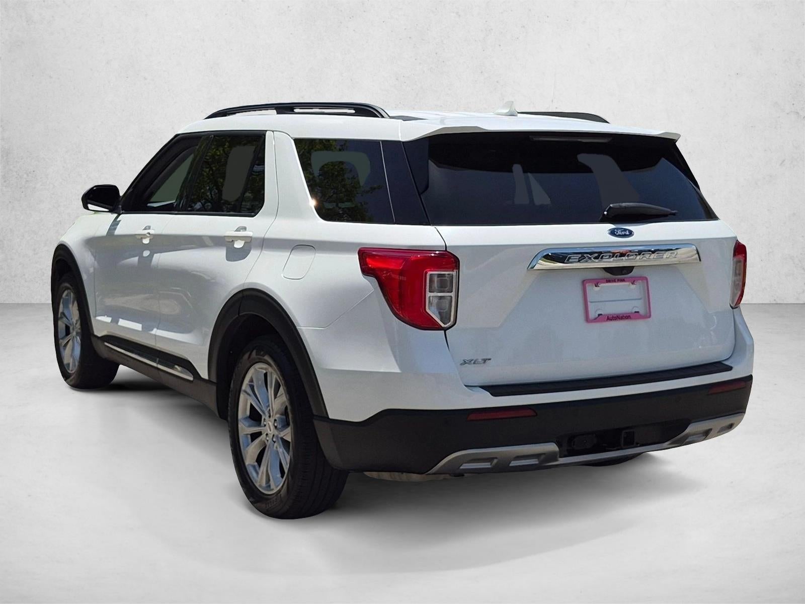 2023 Ford Explorer XLT RWD