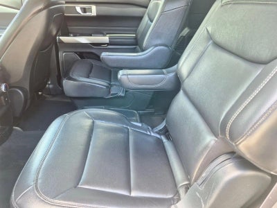 2020 Ford Explorer XLT RWD