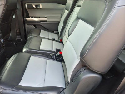 2022 Ford Explorer XLT RWD