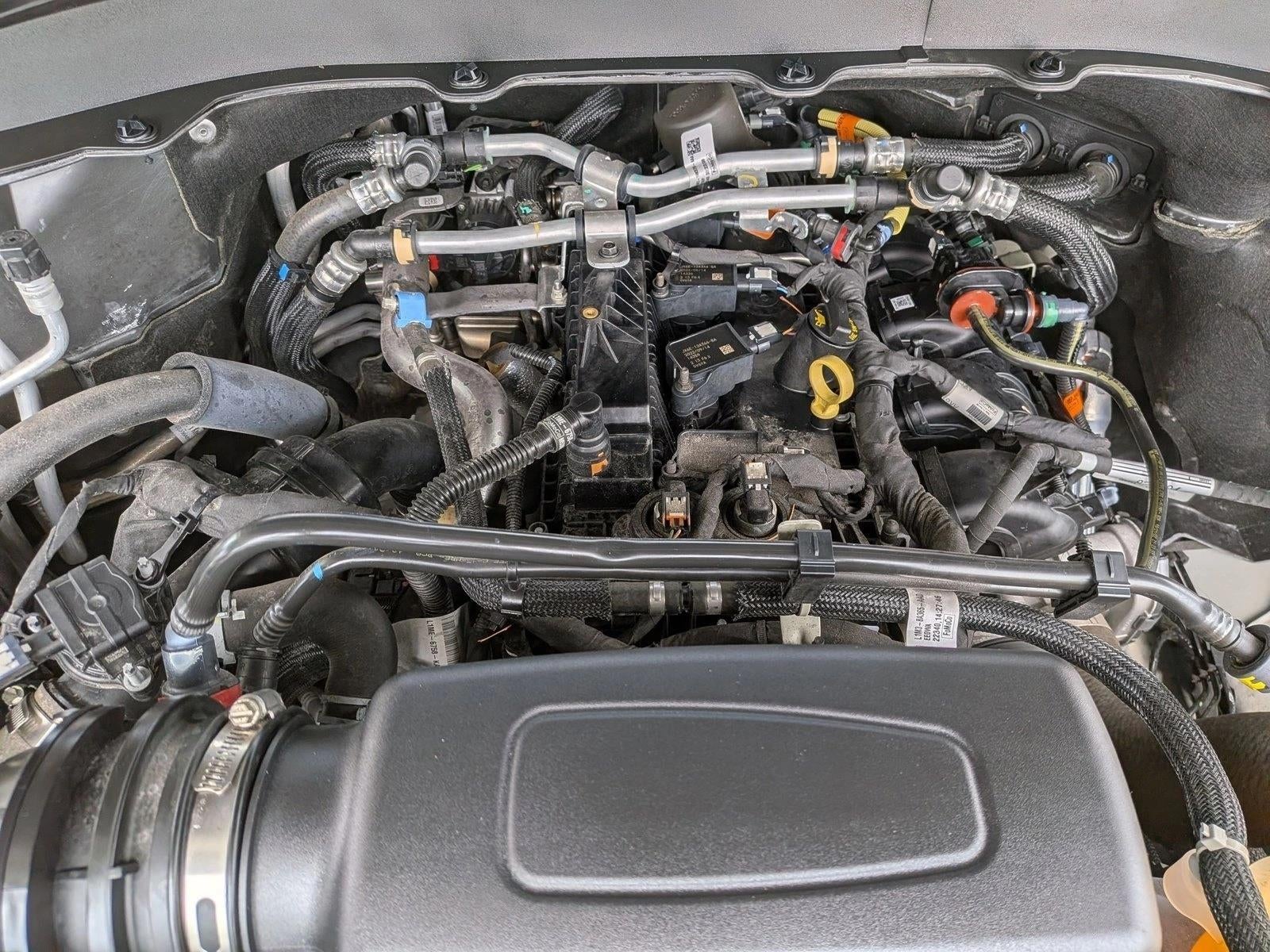 2023 Ford Explorer XLT RWD