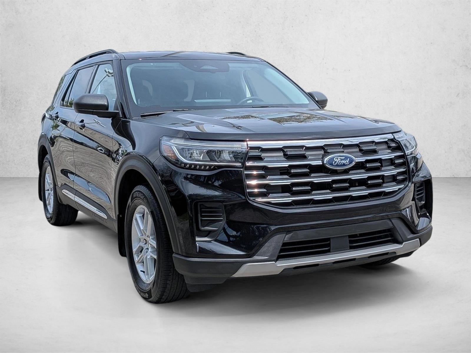 2025 Ford Explorer Active RWD