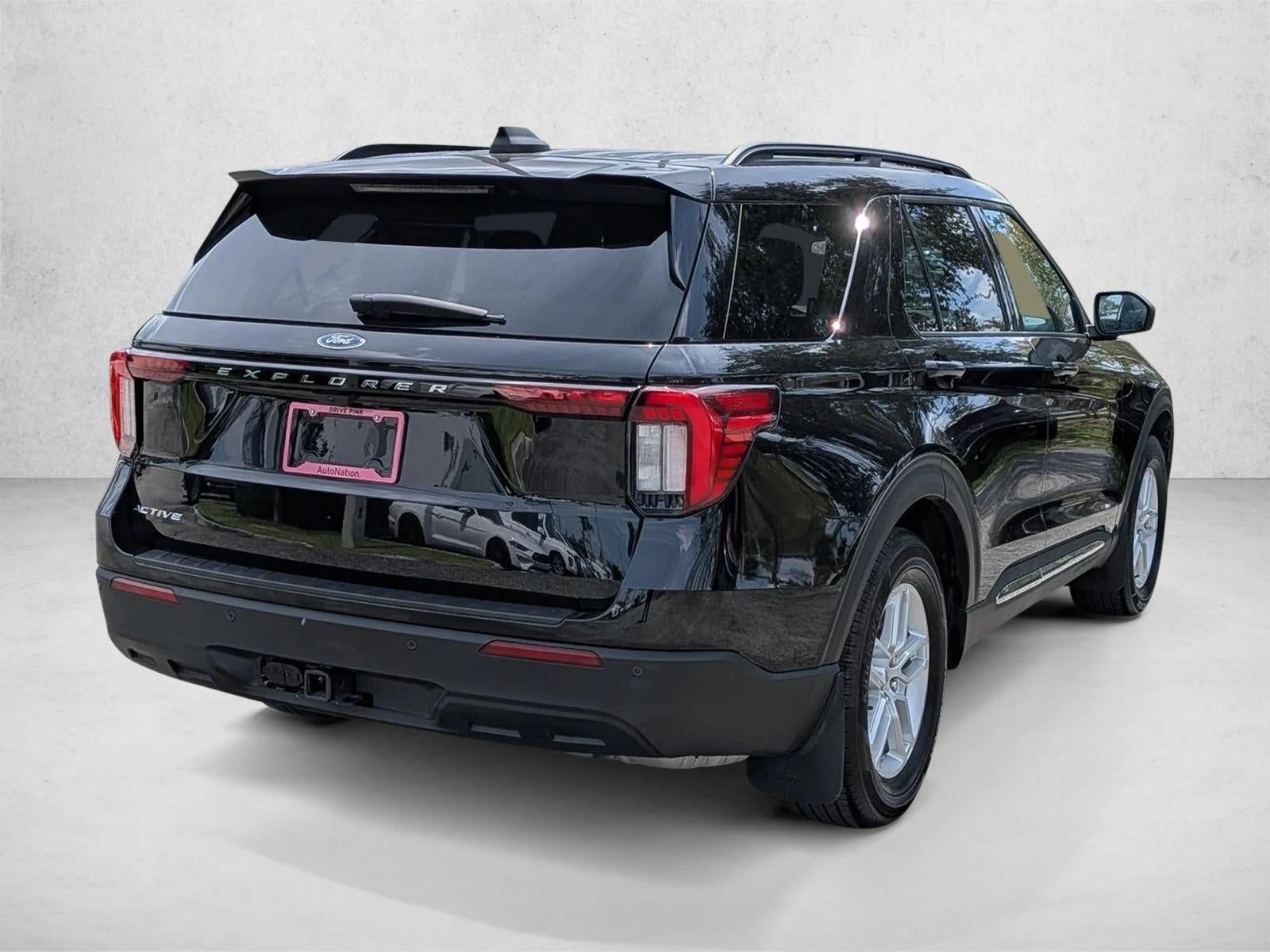 2025 Ford Explorer Active RWD