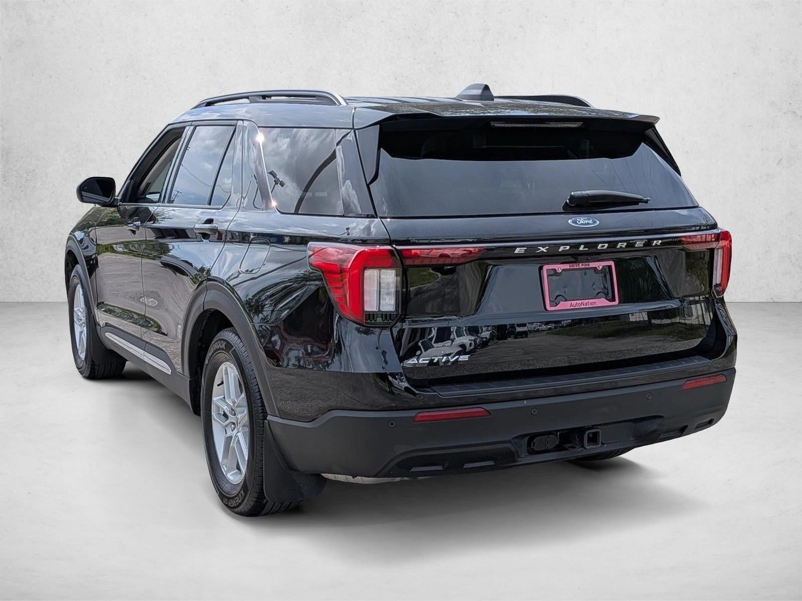 2025 Ford Explorer Active RWD