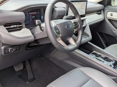 2026 Ford Explorer Active w/200A Pkg RWD
