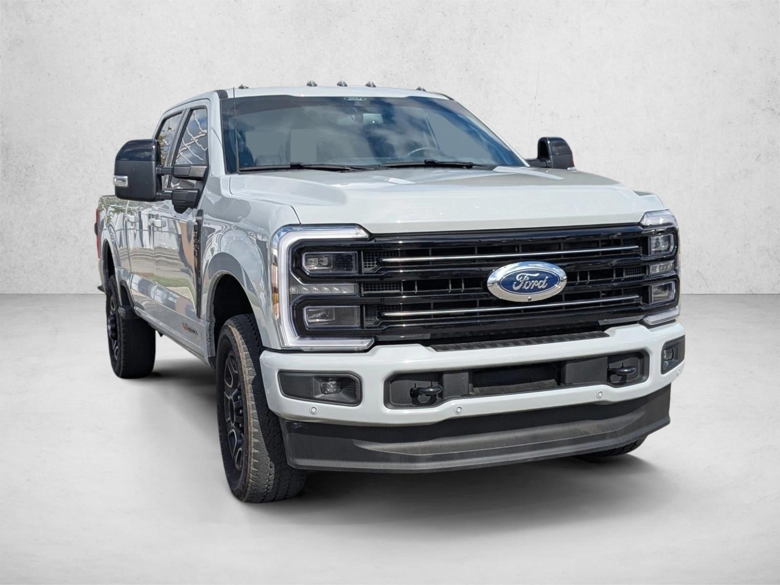 2025 Ford Super Duty F-250 SRW Platinum 4WD Crew Cab 6.75' Box