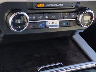 2022 Ford Super Duty F-250 SRW LARIAT 4WD Crew Cab 6.75' Box