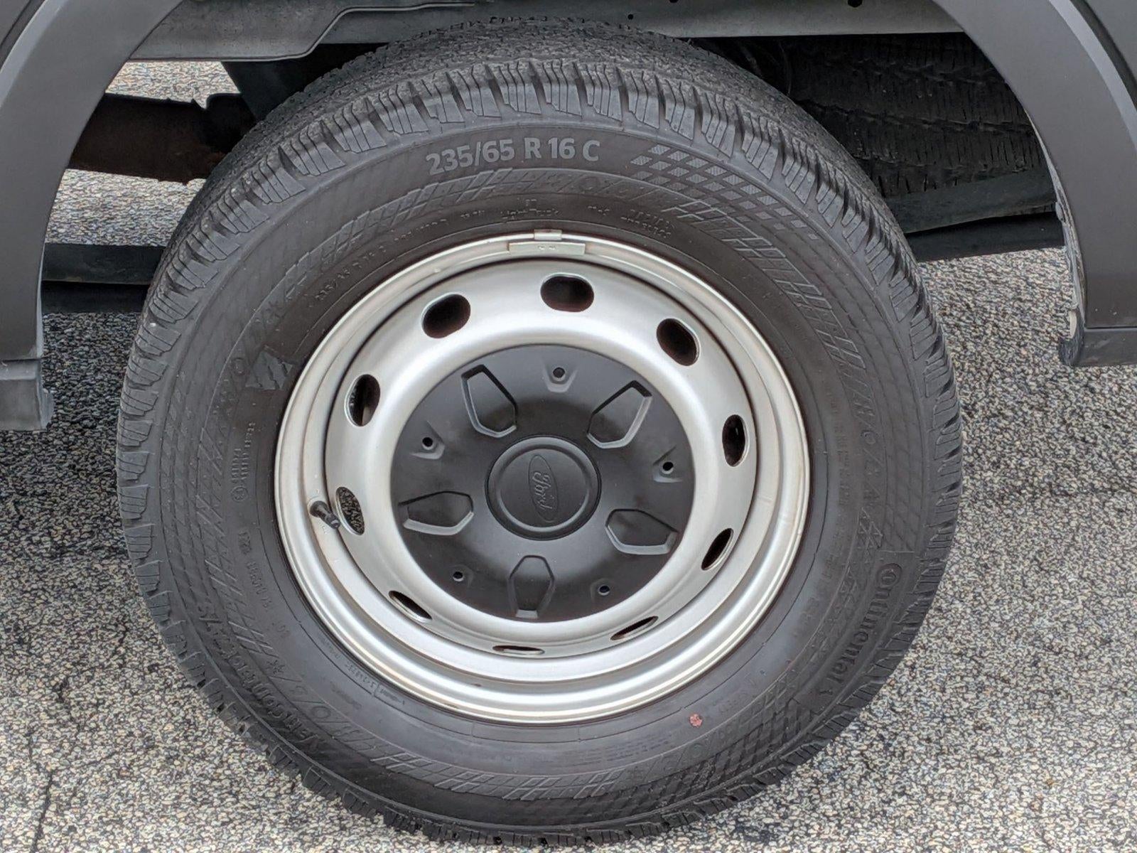 2024 Ford Transit Cargo Van T-250 148" Med Rf 9070 GVWR RWD
