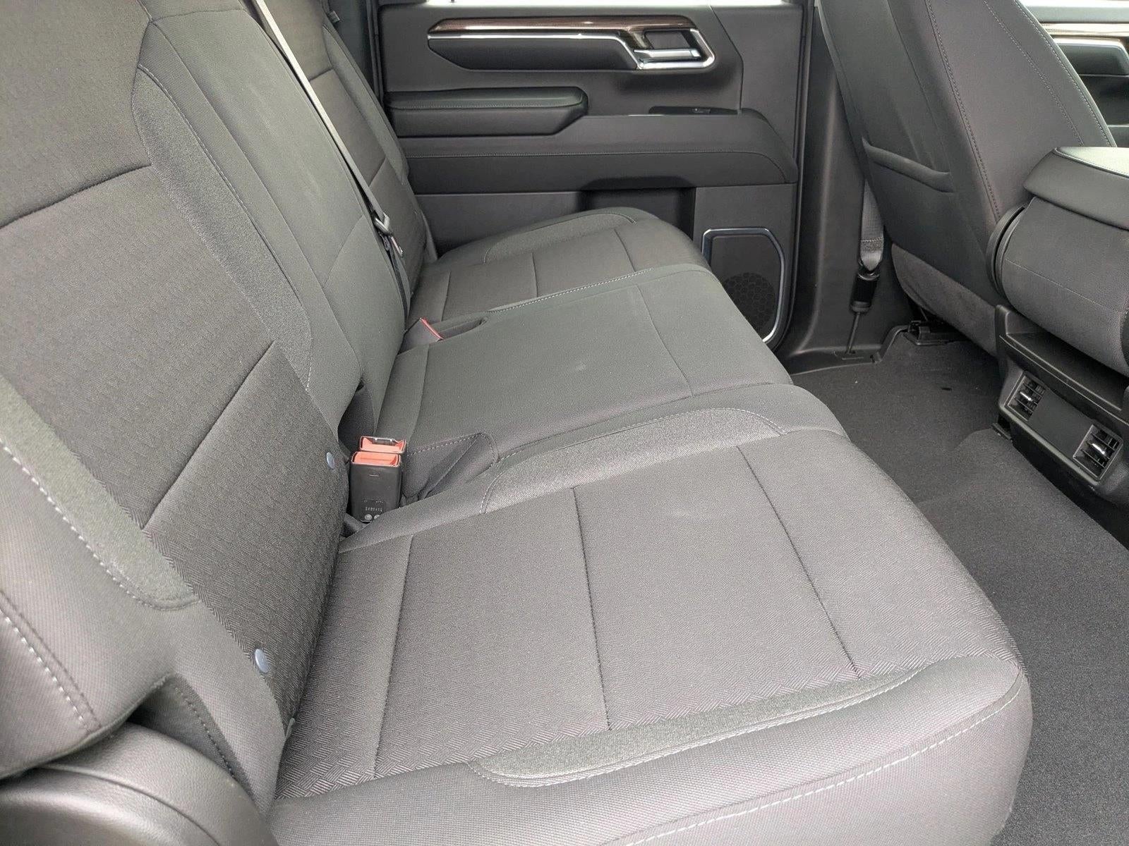 2024 Chevrolet Silverado 3500 HD Crew Cab Long Box 4-Wheel Drive LT