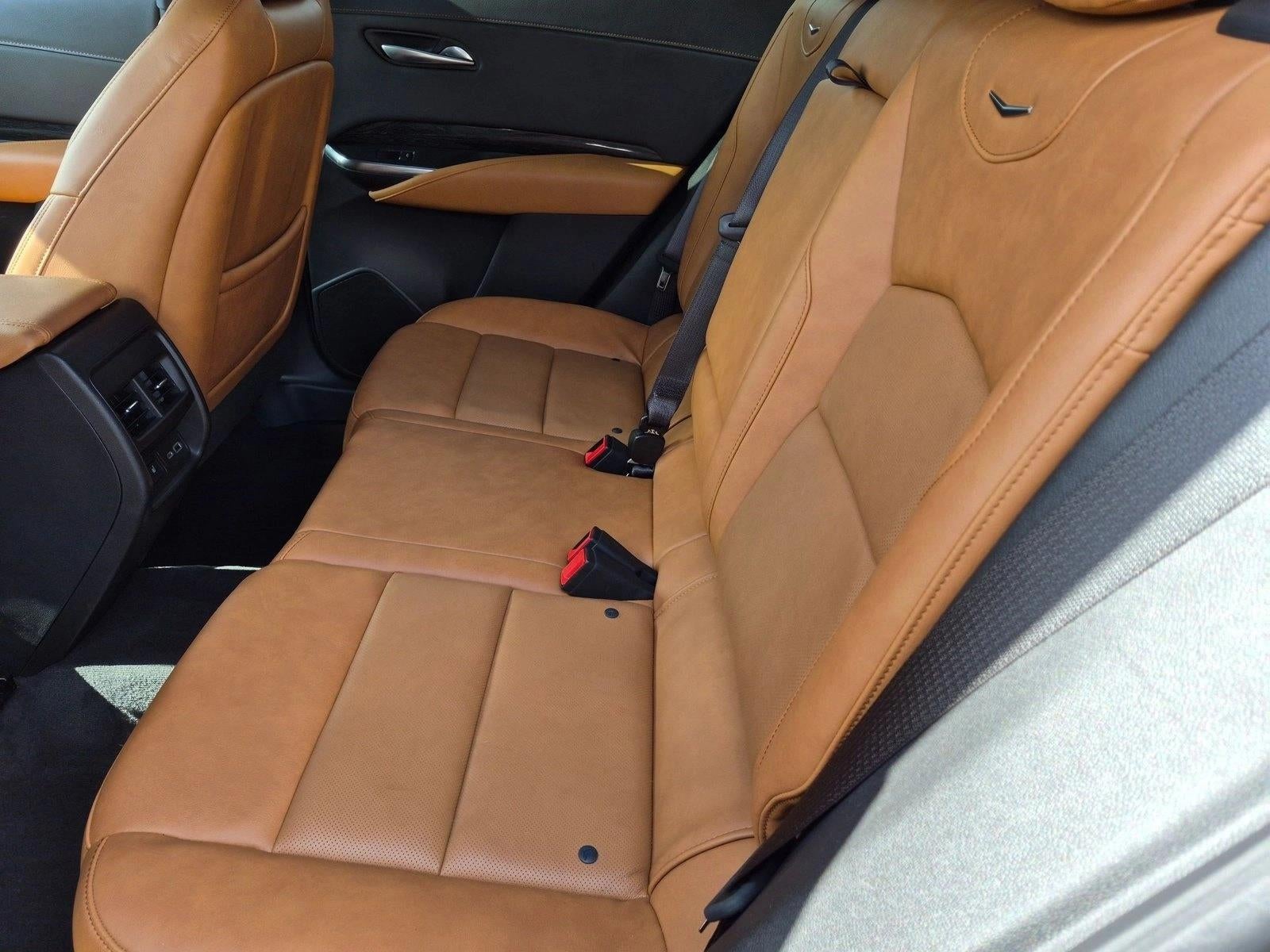 2024 Cadillac XT4 FWD 4dr Premium Luxury