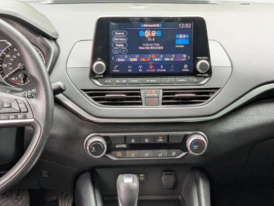 2022 Nissan Altima 2.5 SV Sedan