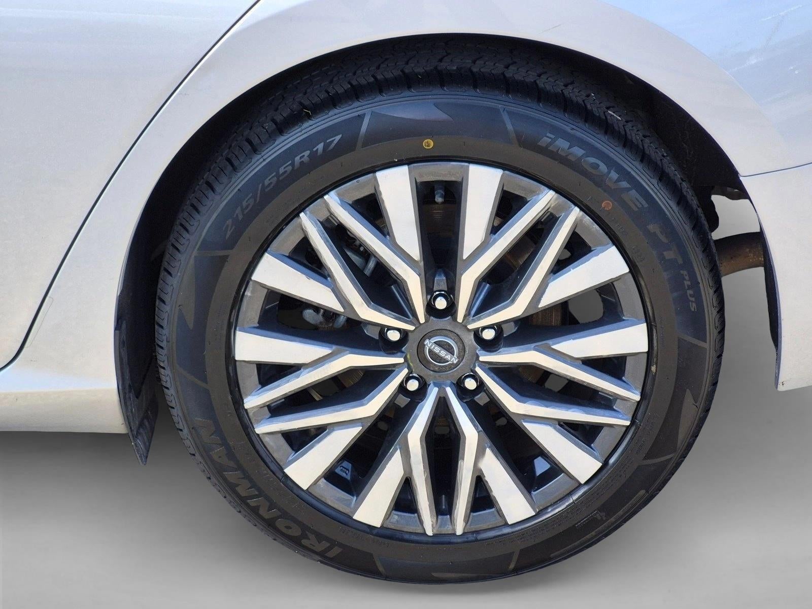 2024 Nissan Altima 2.5 SV Sedan