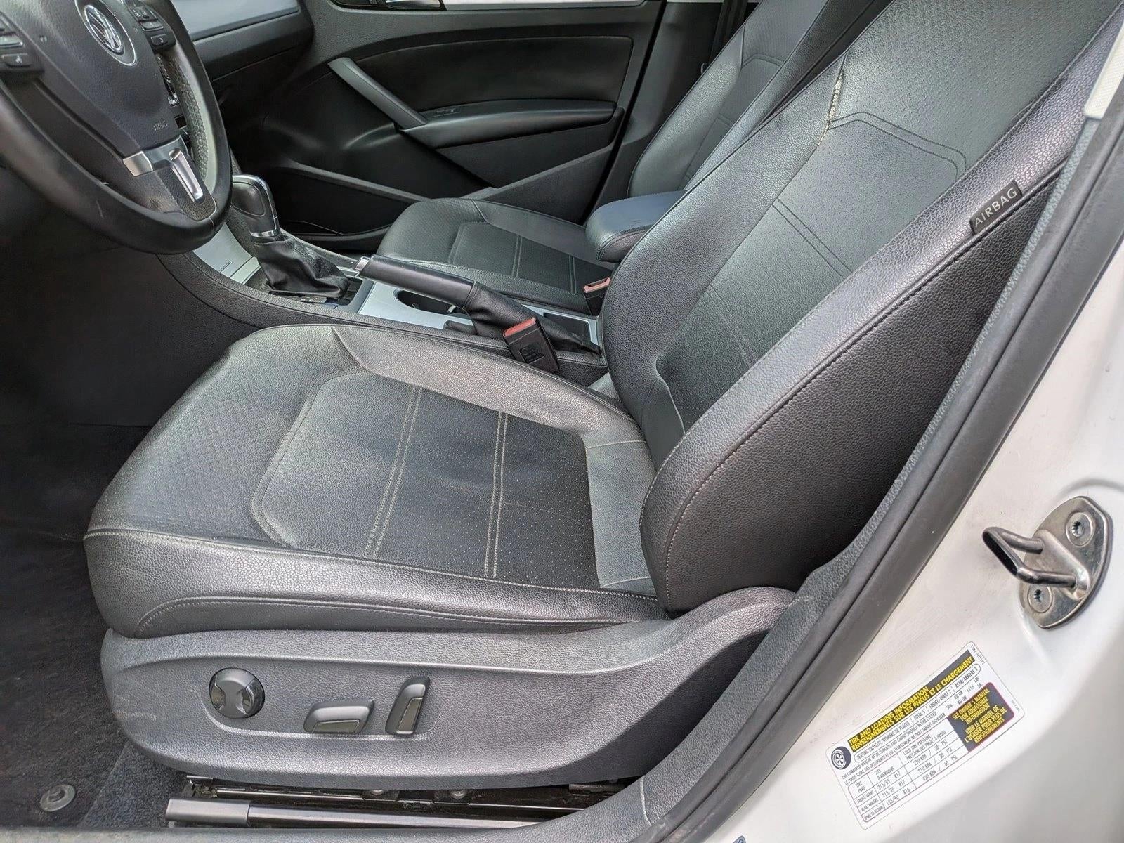 2013 Volkswagen Passat 4dr Sdn 2.5L Auto SE w/Sunroof PZEV