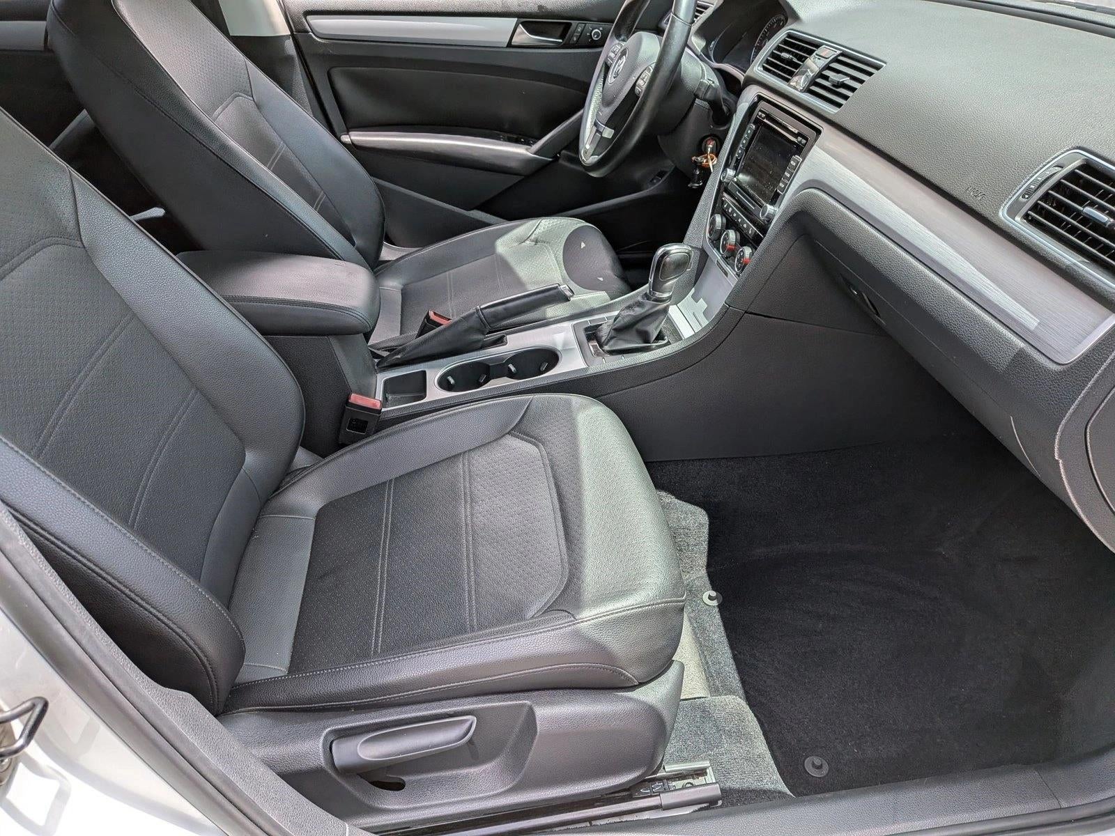 2013 Volkswagen Passat 4dr Sdn 2.5L Auto SE w/Sunroof PZEV