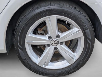 2013 Volkswagen Passat 4dr Sdn 2.5L Auto SE w/Sunroof PZEV