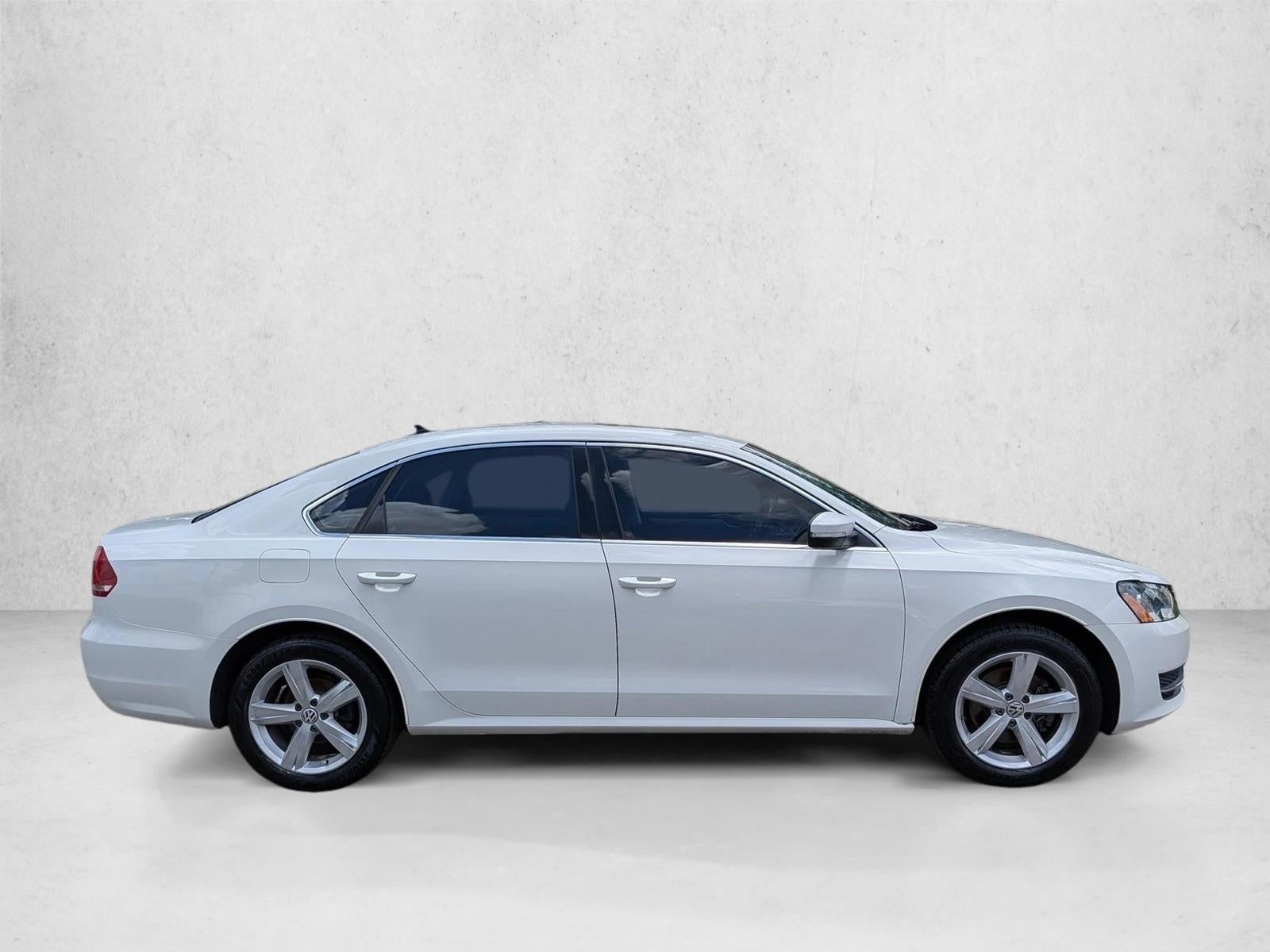 2013 Volkswagen Passat 4dr Sdn 2.5L Auto SE w/Sunroof PZEV