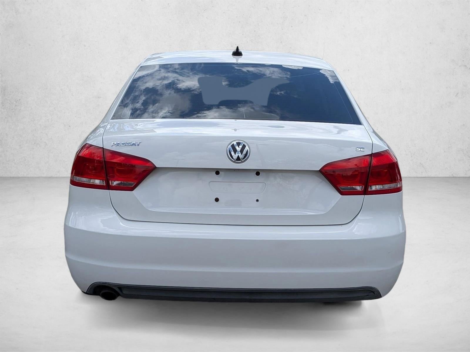 2013 Volkswagen Passat 4dr Sdn 2.5L Auto SE w/Sunroof PZEV