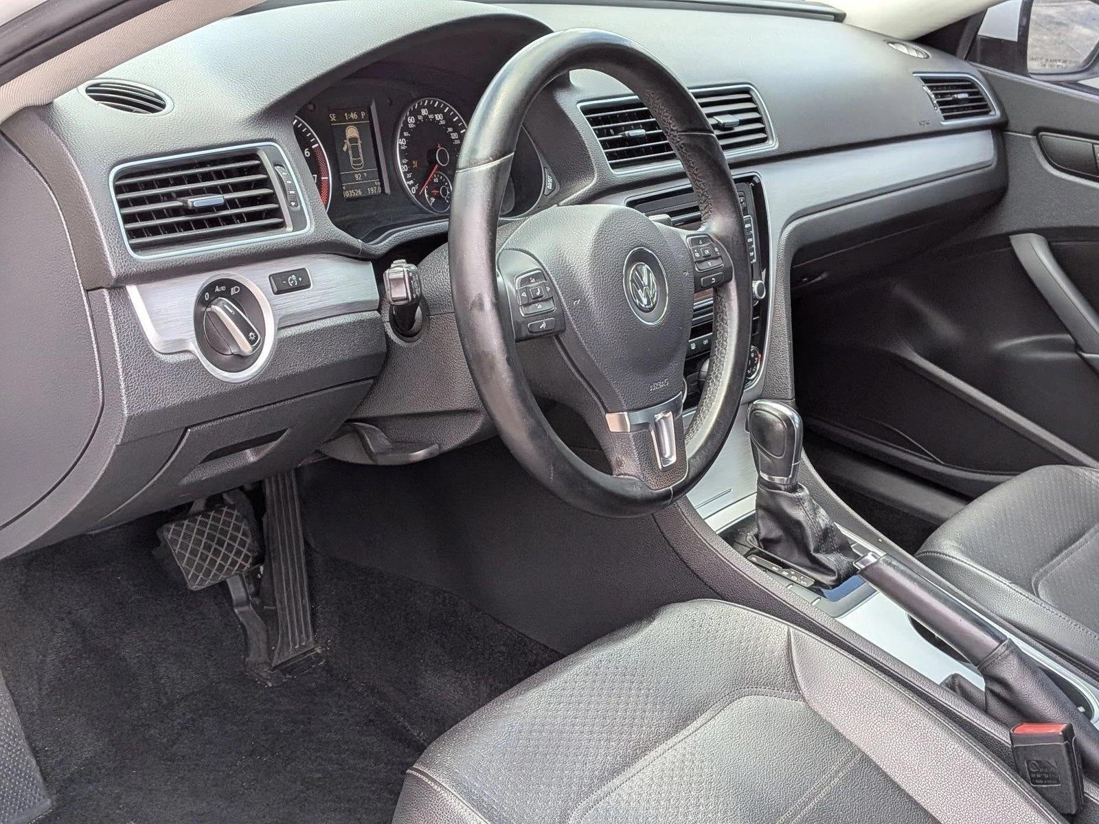 2013 Volkswagen Passat 4dr Sdn 2.5L Auto SE w/Sunroof PZEV