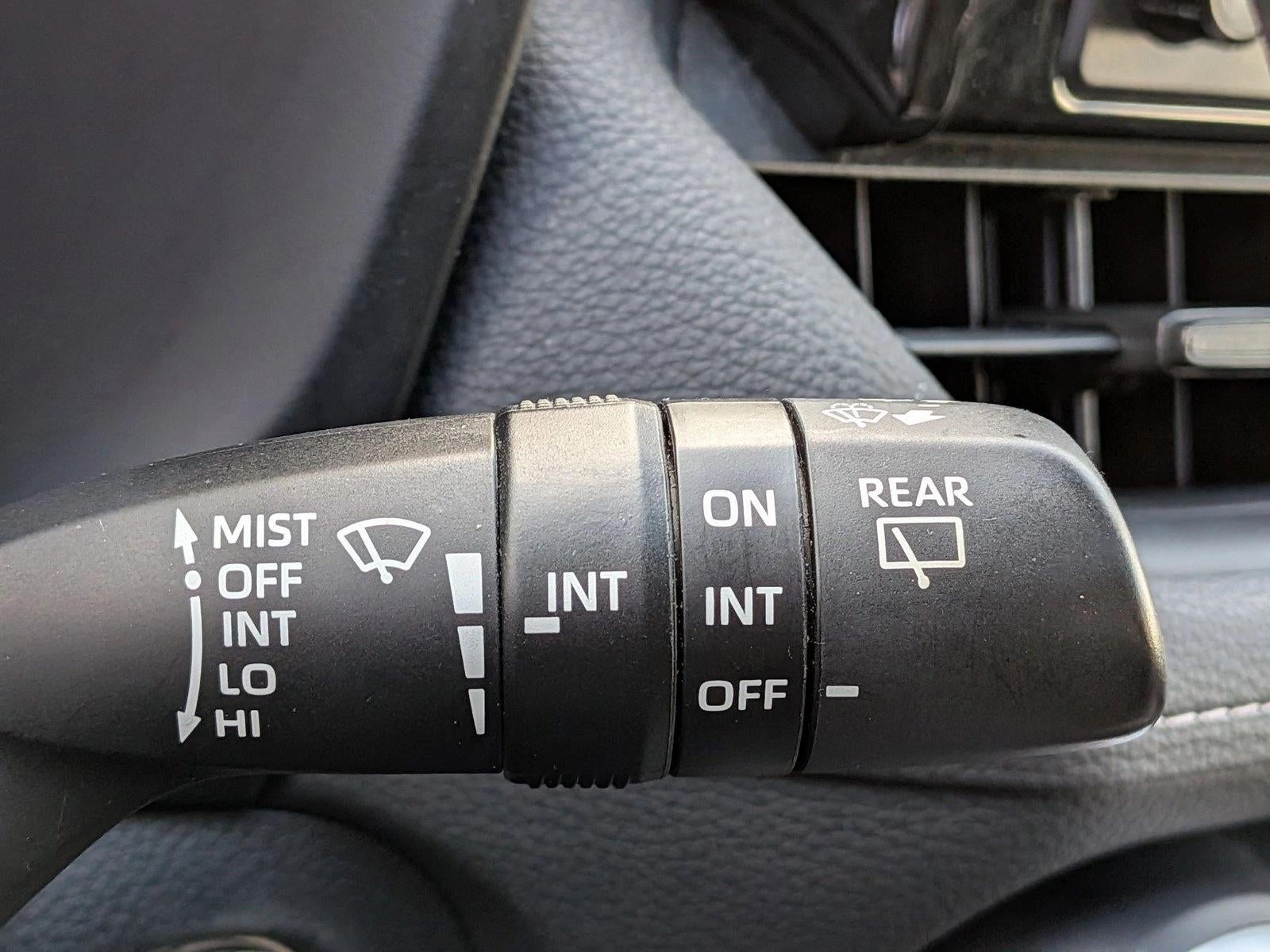 2019 Toyota RAV4 XLE FWD (GS)