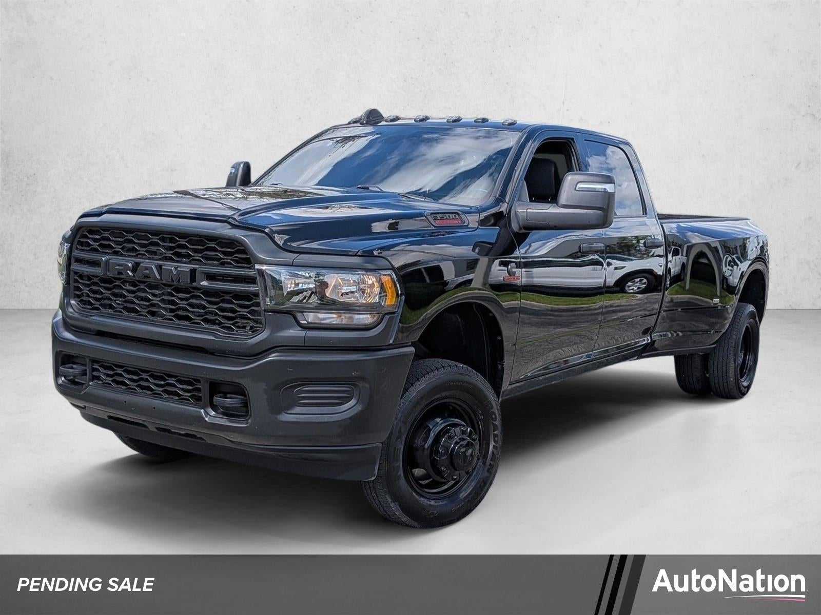 2023 RAM 3500 Tradesman 4x4 Crew Cab 8' Box
