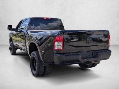 2023 RAM 3500 Tradesman 4x4 Crew Cab 8' Box