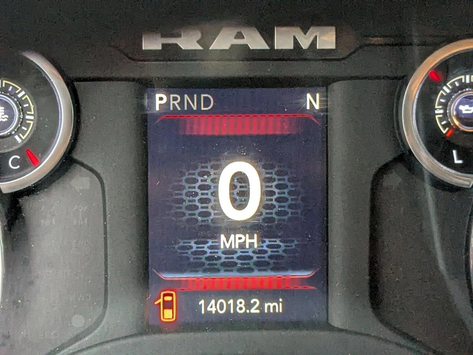 2024 RAM 3500 Tradesman 4x4 Crew Cab 8' Box