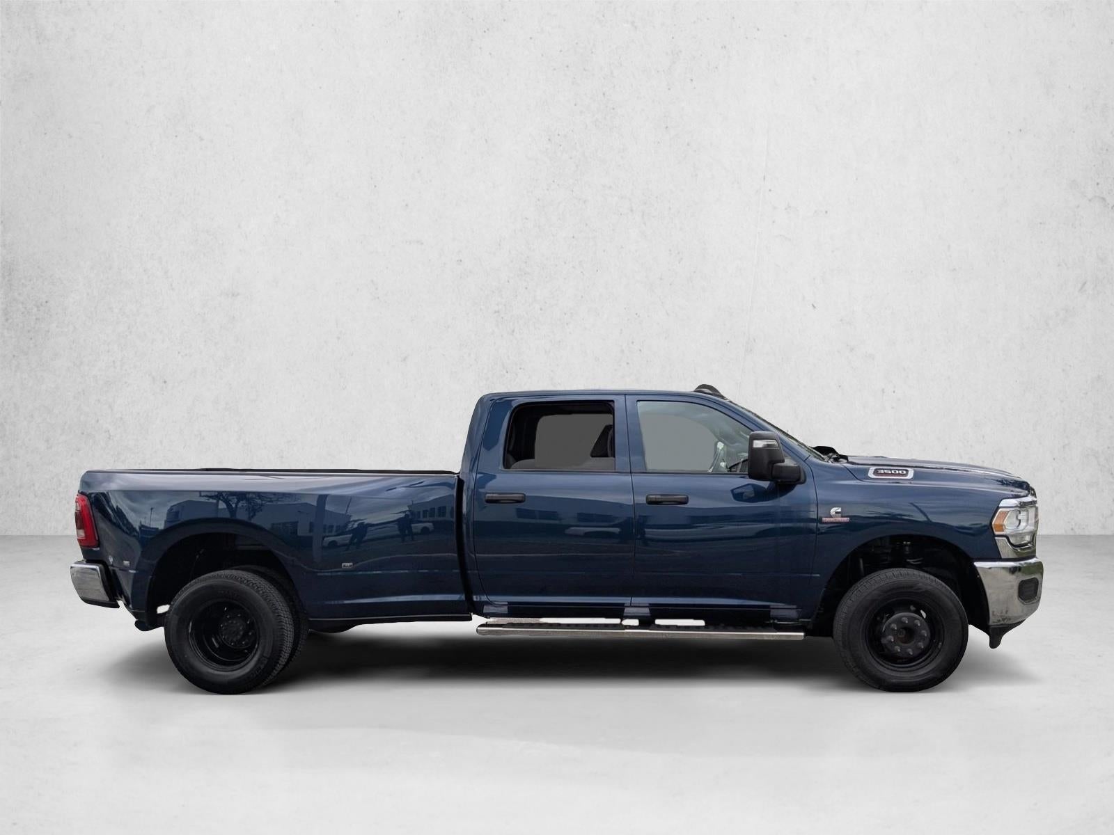 2024 RAM 3500 Tradesman 4x4 Crew Cab 8' Box