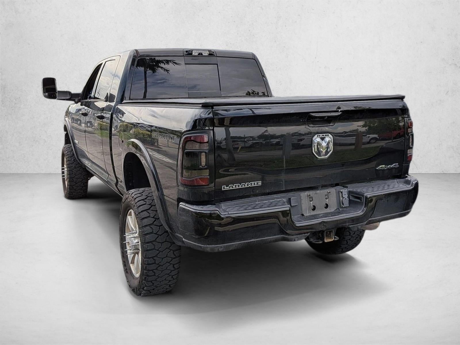 2022 RAM 2500 Laramie 4x4 Mega Cab 6'4" Box