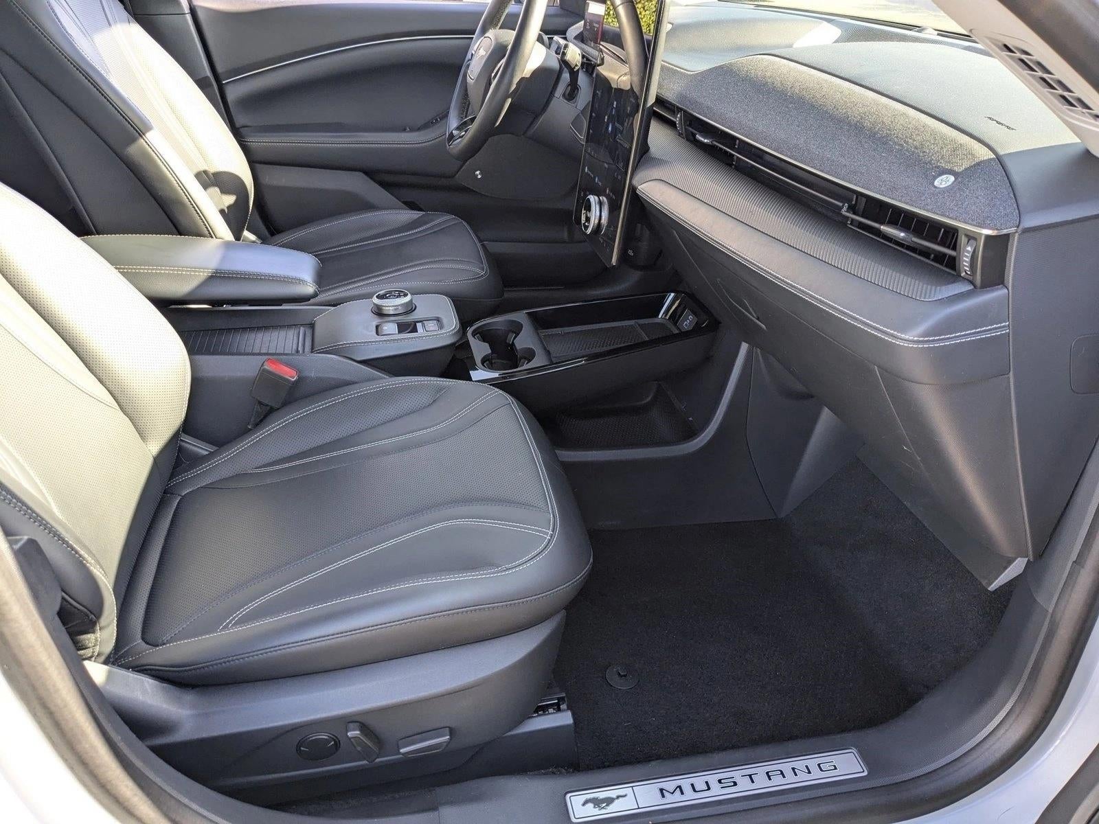 2022 Ford Mustang Mach-E Premium RWD