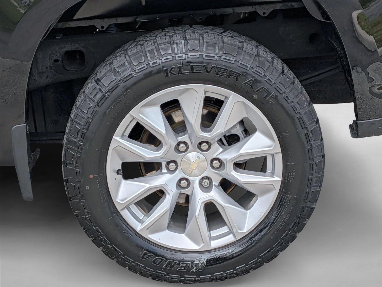 2022 Chevrolet Silverado 1500 Crew Cab Short Box 2-Wheel Drive Custom