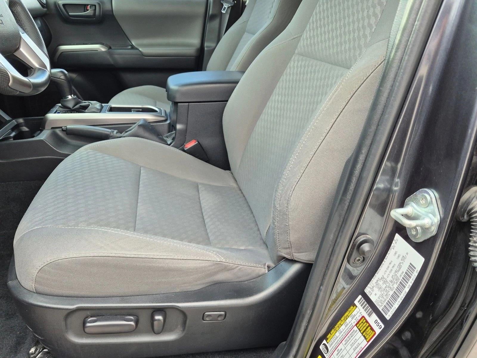 2022 Toyota Tacoma 2WD 2WD SR5 Double Cab 5' Bed V6 AT (GS)