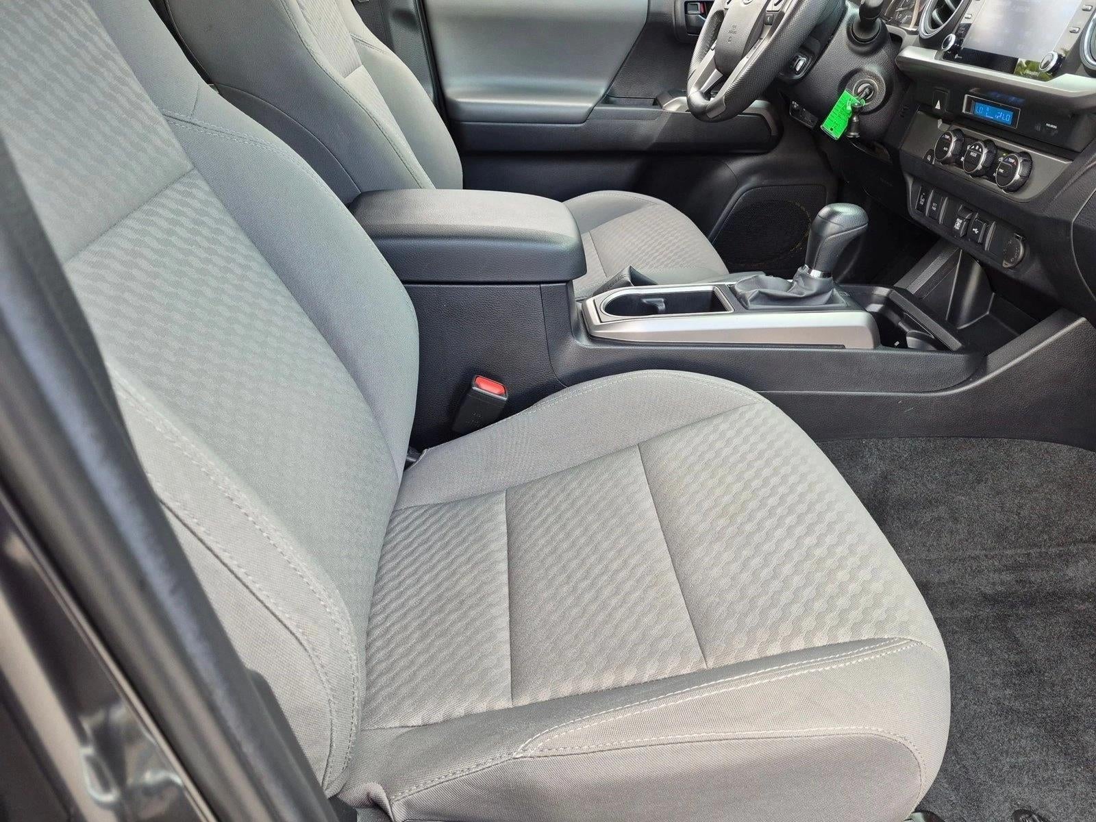 2022 Toyota Tacoma 2WD 2WD SR5 Double Cab 5' Bed V6 AT (GS)