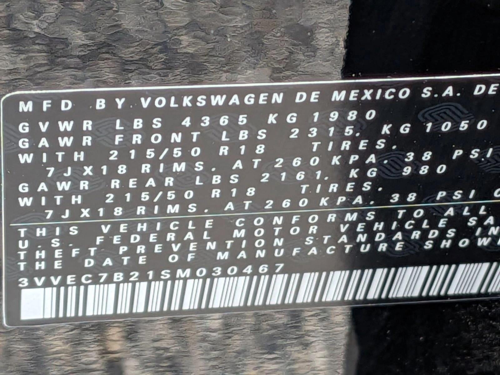 2025 Volkswagen Taos SE FWD